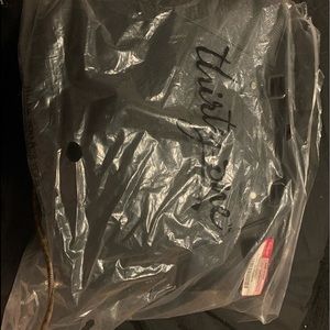 a black thirty-one bag